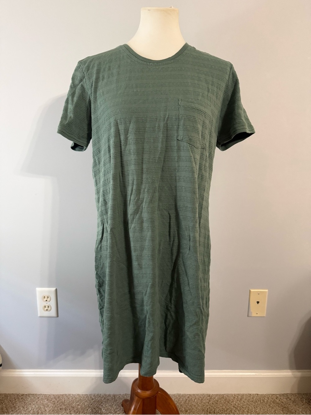Kuhl Olive Green Midi T-Shirt Dress
